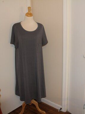 LuLaRoe XL Gray Short Sleeve Dress